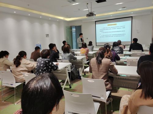 學(xué)黨史辦實(shí)事，滎陽(yáng)市科工信局舉辦科技型企業(yè)政策解讀會(huì)助力企業(yè)管理升級(jí)